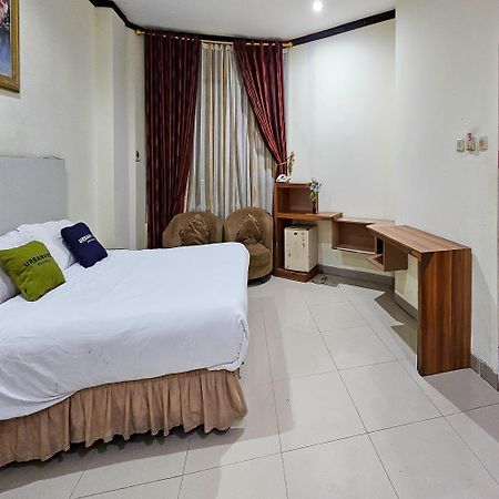 Urbanview Hotel Kharisma Banjarmasin Banjarmasin  Εξωτερικό φωτογραφία