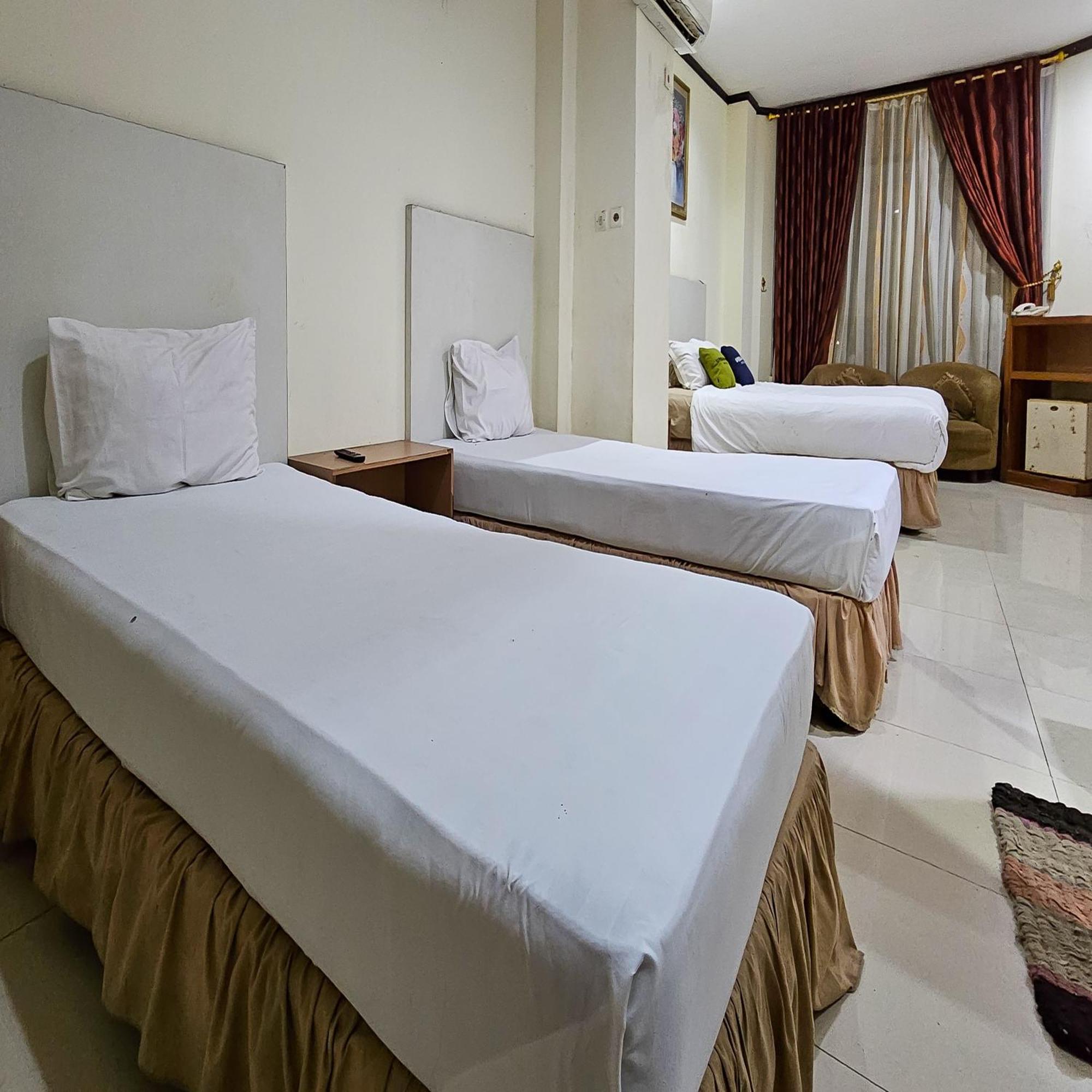 Urbanview Hotel Kharisma Banjarmasin Banjarmasin  Εξωτερικό φωτογραφία