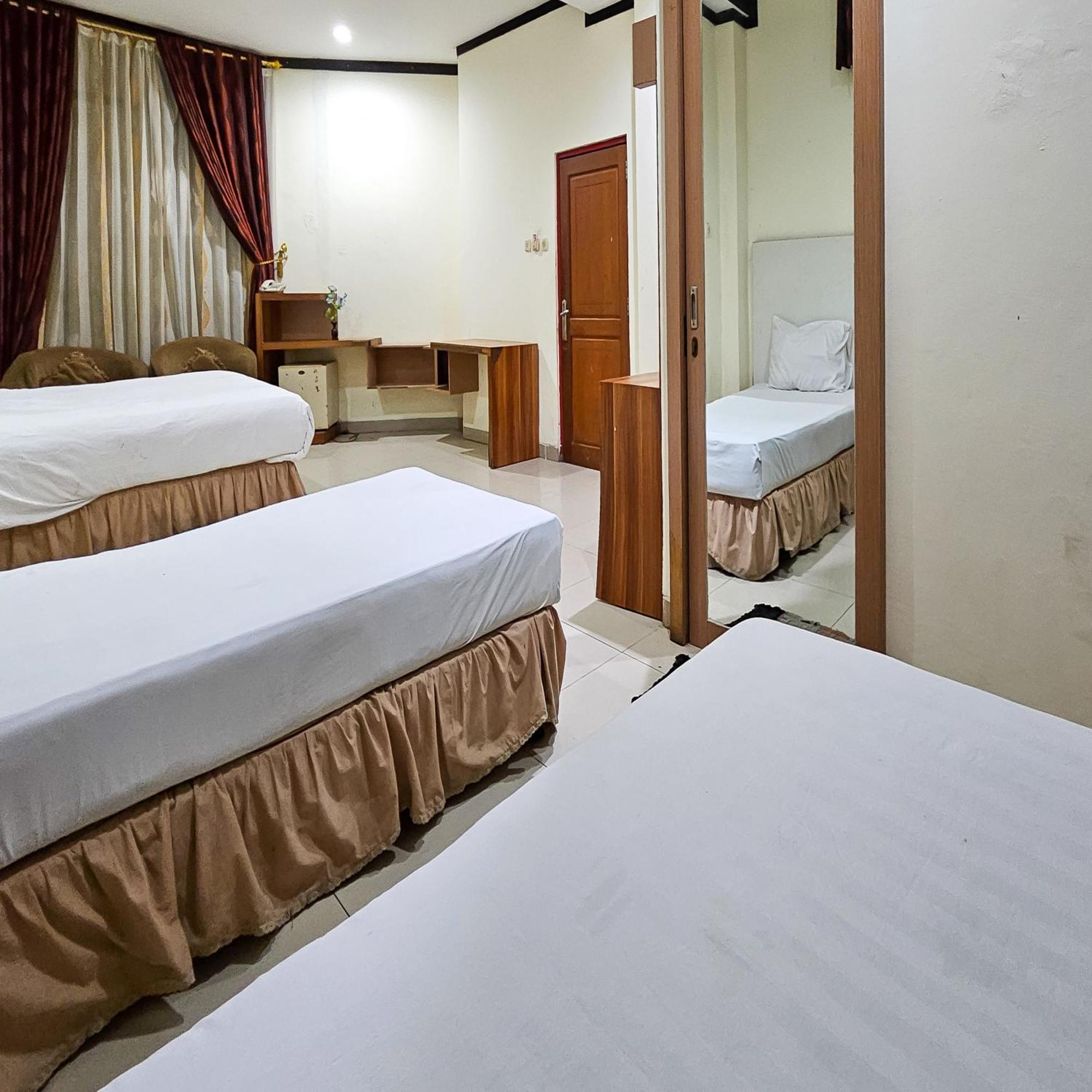 Urbanview Hotel Kharisma Banjarmasin Banjarmasin  Εξωτερικό φωτογραφία